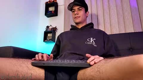 Derek independent model  online show from October 11, 2025, 4:33 am