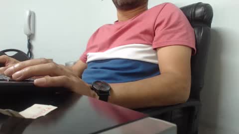     online show from December 17, 2024, 10:12 am