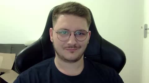 dervechi online show from October 7, 2025, 9:01 pm