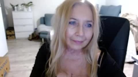 S O F I A online show from December 19, 2024, 2:46 pm