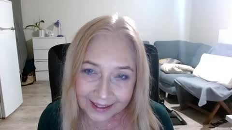 S O F I A online show from January 31, 2025, 2:49 pm