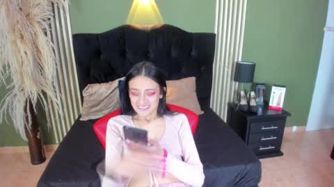 Snapshot of desiring__angel chatting on February 25, 2025, 10:47 am Desiring Angel online show from February 25, 2025, 10:47 am