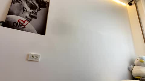 Snapshot of devil_goddess1 chatting on October 23, 2025, 8:02 am Emily online show from October 23, 2025, 8:02 am