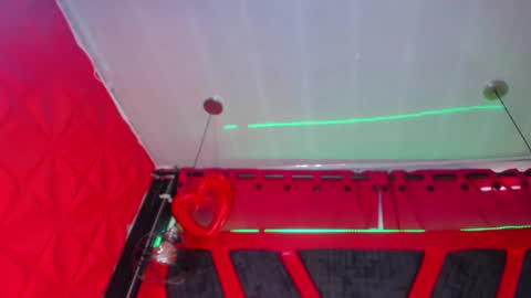 devil_taylorx online show from October 3, 2025, 2:36 pm