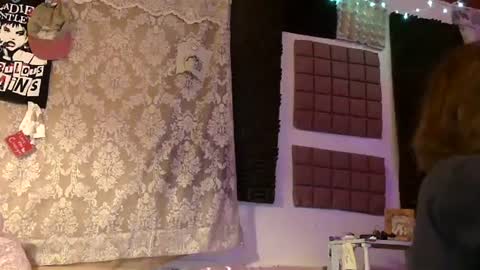 Snapshot of devilg1rl chatting on January 31, 2025, 9:37 pm poutyangel online show from January 31, 2025, 9:37 pm