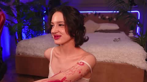 Snapshot of devilinee chatting on November 16, 2025, 6:19 am devilinee online show from November 16, 2025, 6:19 am