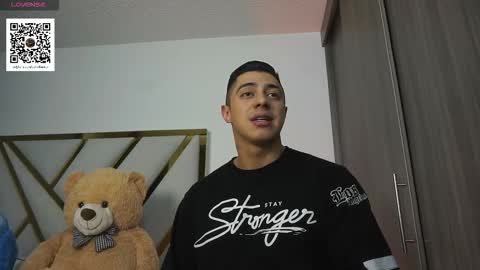 Snapshot of devin_hunter chatting on November 15, 2025, 12:52 am Devin Hunter online show from November 15, 2025, 12:52 am