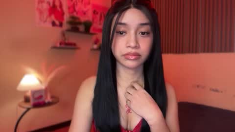 Snapshot of devine_goddessx chatting on October 23, 2025, 11:42 am Devine Greyson online show from October 23, 2025, 11:42 am