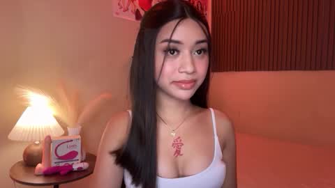 Snapshot of devine_goddessx chatting on November 25, 2025, 10:26 am Devine Greyson online show from November 25, 2025, 10:26 am