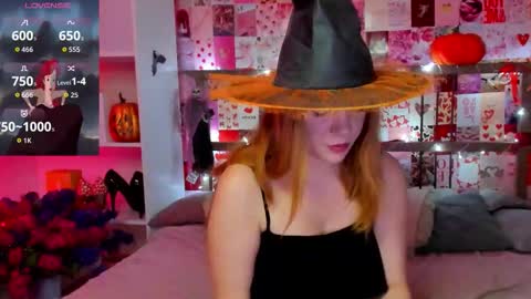 Snapshot of di_fox chatting on November 1, 2025, 1:40 am Di Fox online show from November 1, 2025, 1:40 am