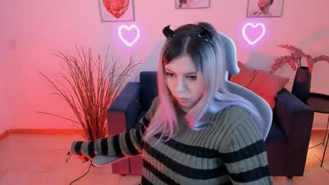 Snapshot of diaangell chatting on February 9, 2025, 7:52 pm Dia online show from February 9, 2025, 7:52 pm