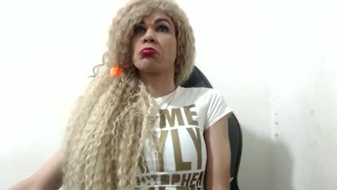 Snapshot of diabla_sexy22cm chatting on October 24, 2025, 8:00 am diabla_sexy22cm online show from October 24, 2025, 8:00 am