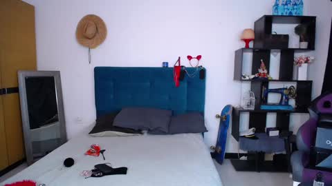 Snapshot of diabla_sexyboobs chatting on January 12, 2025, 12:18 am D I A B L A online show from January 12, 2025, 12:18 am