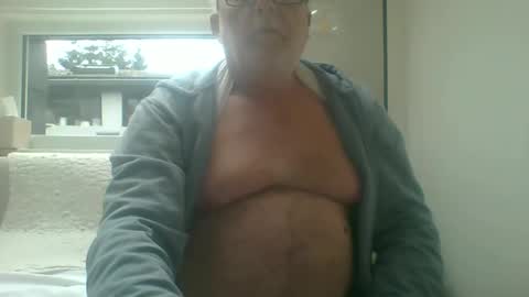 Snapshot of dial76 chatting on January 19, 2025, 10:50 am dial76 online show from January 19, 2025, 10:50 am