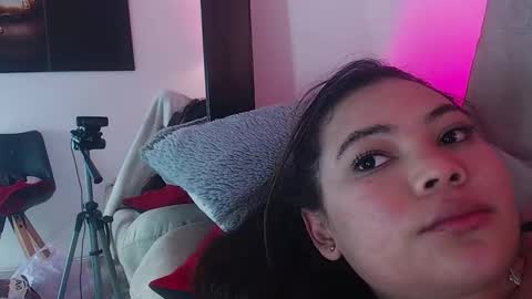 Snapshot of diamond_canela chatting on February 26, 2025, 10:47 am diamond_canela online show from February 26, 2025, 10:47 am