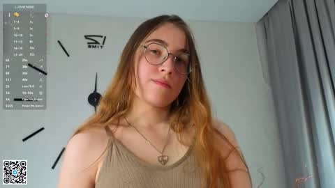 Snapshot of diamondbradicich chatting on December 4, 2025, 7:11 pm Molly online show from December 4, 2025, 7:11 pm