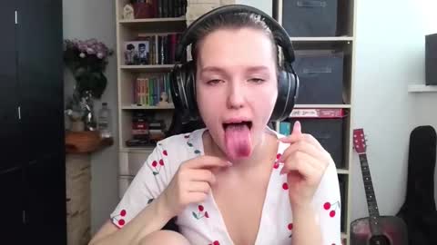 diana_back3 online show from October 30, 2025, 7:21 am