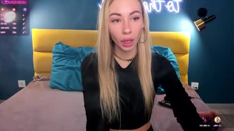 Snapshot of diana_garrett chatting on January 25, 2025, 8:53 am Diana  online show from January 25, 2025, 8:53 am