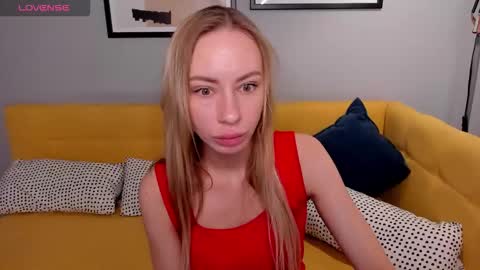 Snapshot of diana_garrett chatting on September 26, 2025, 1:31 am Diana  online show from September 26, 2025, 1:31 am