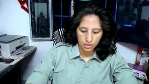 diana_rogu online show from October 5, 2025, 9:29 am