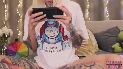 Diana online show from December 3, 2025, 12:03 pm