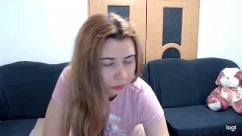 dianasmiey7 online show from January 22, 2025, 10:40 am