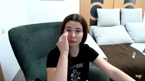 dianasmiey7 online show from October 28, 2025, 10:08 am