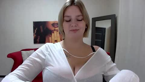 Diane Mills online show from September 22, 2025, 7:05 pm