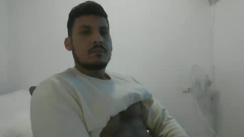 Snapshot of diangohetero21cm chatting on December 15, 2025, 4:44 pm diangohetero21cm online show from December 15, 2025, 4:44 pm