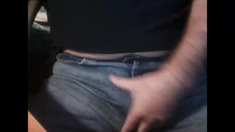 Snapshot of dick185 chatting on January 21, 2025, 3:43 pm dick185 online show from January 21, 2025, 3:43 pm