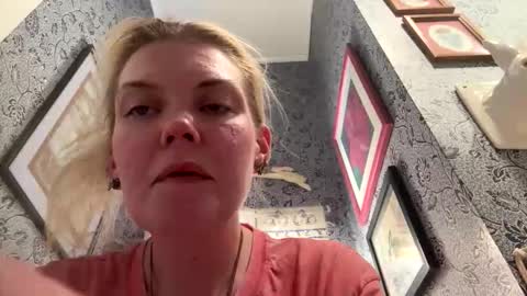 Snapshot of dickeddownsouth chatting on November 10, 2025, 4:22 am Beau online show from November 10, 2025, 4:22 am