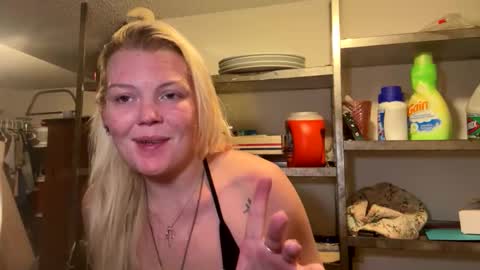 Snapshot of dickeddownsouth chatting on November 25, 2025, 8:42 pm Beau online show from November 25, 2025, 8:42 pm