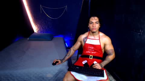 Snapshot of diego__cruz chatting on December 22, 2024, 12:05 pm Diego online show from December 22, 2024, 12:05 pm