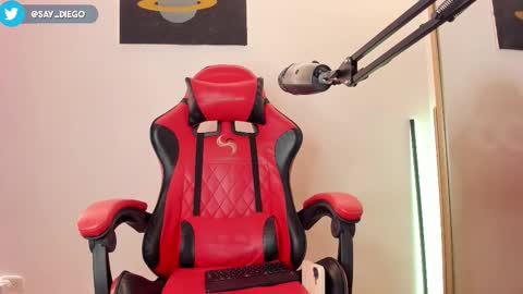 Diego lat online show from September 16, 2025, 12:22 am