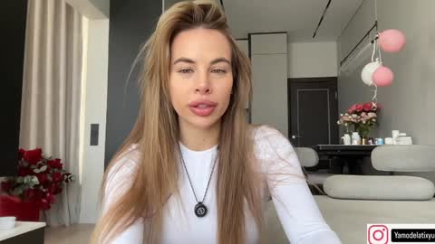 Snapshot of diffgirls chatting on October 7, 2025, 10:34 am Tanya online show from October 7, 2025, 10:34 am
