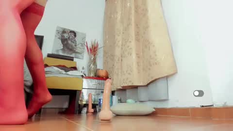 difiortiffany online show from October 23, 2025, 4:01 am