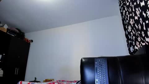 diiego_xxx online show from December 4, 2025, 1:53 pm