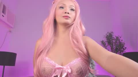 Snapshot of dillariahook chatting on September 23, 2025, 8:45 pm LEXI X BARBIE online show from September 23, 2025, 8:45 pm