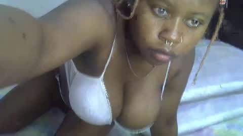 Snapshot of dime010 chatting on February 1, 2025, 10:34 pm dime online show from February 1, 2025, 10:34 pm