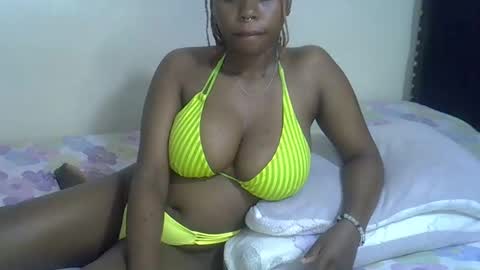 Snapshot of dime010 chatting on February 23, 2025, 8:00 pm dime online show from February 23, 2025, 8:00 pm