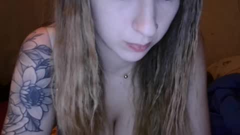 Snapshot of dimepiecexxx chatting on March 12, 2025, 10:26 am Sofie online show from March 12, 2025, 10:26 am