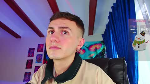 Snapshot of dimitri_bilak_ chatting on December 6, 2024, 10:19 pm Julian Independent Model online show from December 6, 2024, 10:19 pm