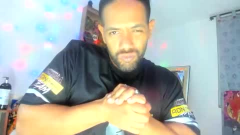 dimitry kyle mucle online show from November 27, 2025, 11:40 pm