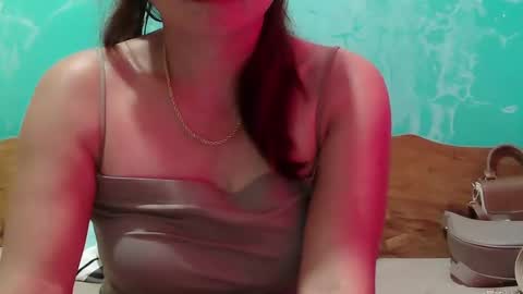 Snapshot of dimple_42 chatting on January 22, 2025, 12:48 am Dimple online show from January 22, 2025, 12:48 am