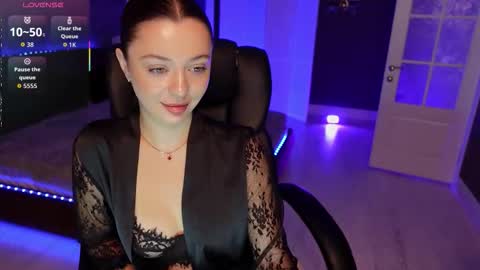 Snapshot of dinacandy chatting on November 8, 2025, 9:09 am dinacandy online show from November 8, 2025, 9:09 am