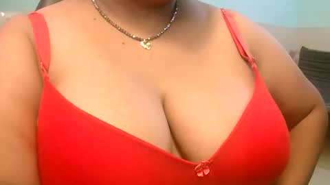 Snapshot of dipa2345 chatting on October 5, 2025, 4:33 am dipa2345 online show from October 5, 2025, 4:33 am