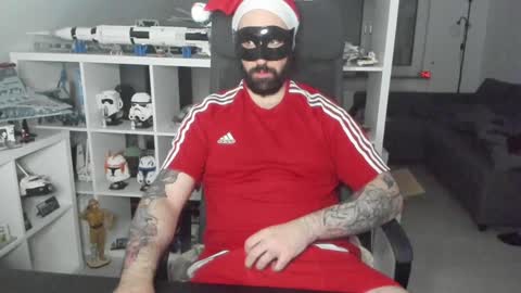 Snapshot of dirtybalws chatting on December 24, 2024, 6:44 am Robert online show from December 24, 2024, 6:44 am