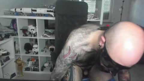 Snapshot of dirtybalws chatting on September 10, 2025, 3:56 pm Robert online show from September 10, 2025, 3:56 pm