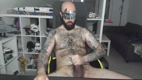 Snapshot of dirtybalws chatting on October 22, 2025, 5:02 pm Robert online show from October 22, 2025, 5:02 pm