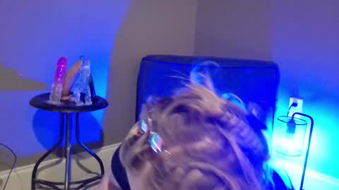 Snapshot of dirtydaisy1998 chatting on March 4, 2025, 7:30 am Daisy Wylde online show from March 4, 2025, 7:30 am